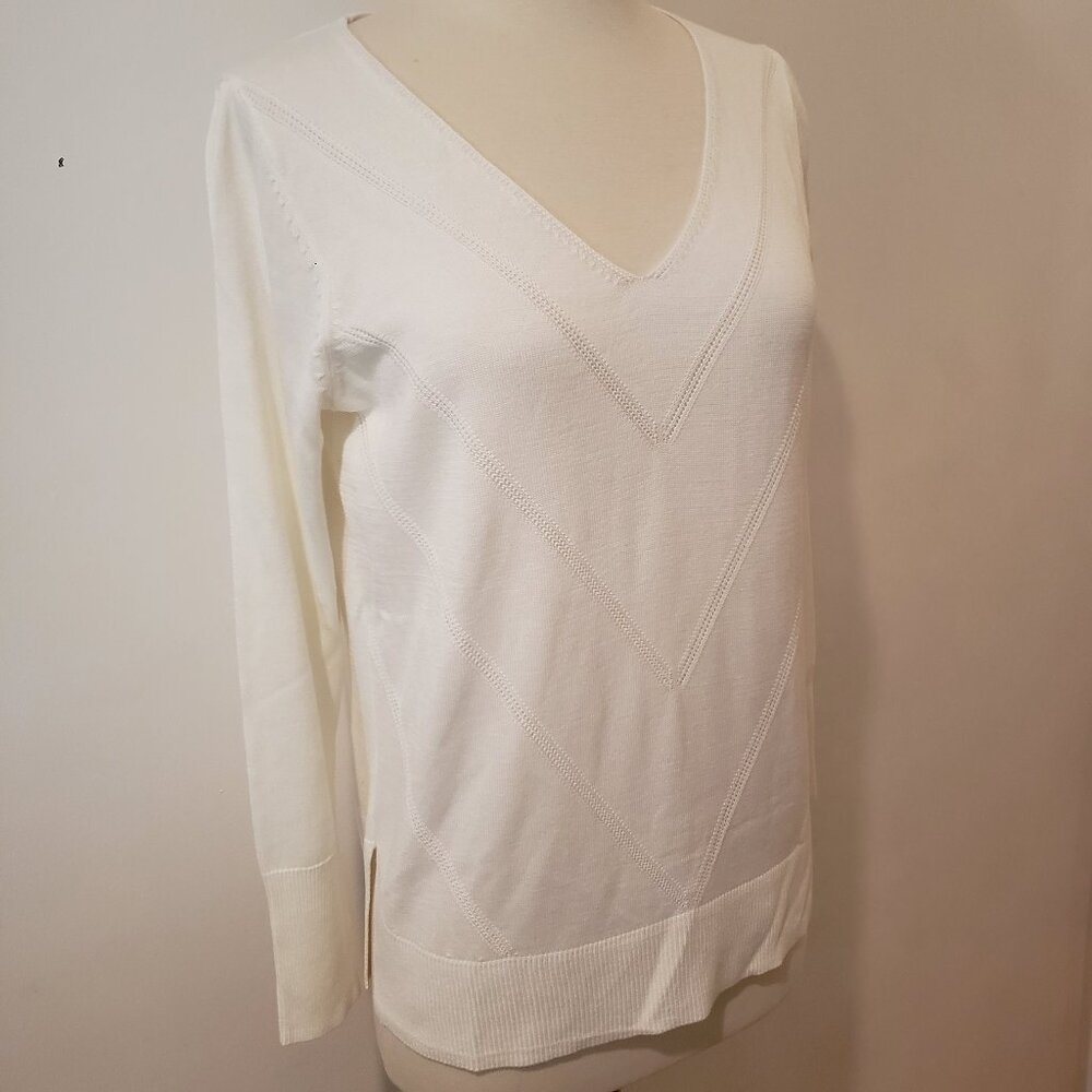 LOFT Ivory V-Neck Lightweight Knit Sweater - Picture 2 of 16